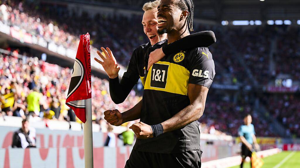 Carney Chukwuemeka sorgt mit seinem ersten Tor für den BVB für Dortmunder Hochgefühle