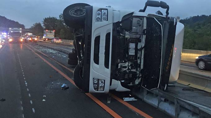 Schwerer Unfall: A2 bei Dagmersellen wieder offen