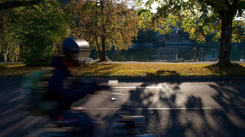 In Schaffhausen und Umgebung soll in den nächsten Jahren die Verkehrssicherheit verbessert werden - auch mit Geld des Bundes. (Archivbild)