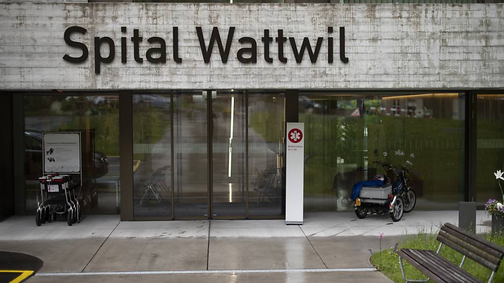 Der Kanton St. Gallen hat das Spital Wattwil kurz nach einer umfassenden Sanierung geschlossen. Nun wird die Notfallstation von der Berit Klinik AG betrieben. (Archivbild)