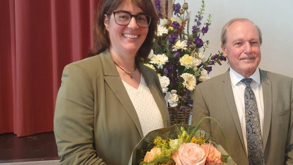 Monika Keller ist die neue Präsidentin des Verbands der Gemeindepräsidien. Sie übernimmt das Amt von Jörg Kündig.