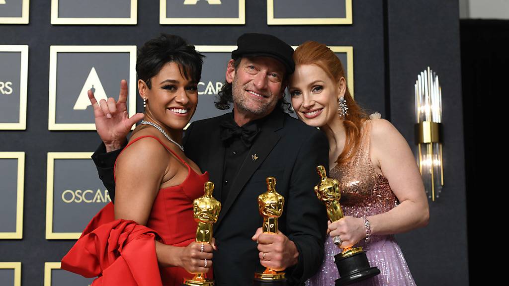 Ariana DeBose (l-r), Troy Kotsur und Jessica Chastain haben einen Oscar gewonnen. Foto: Kevin Sullivan/ZUMA Press Wire/dpa