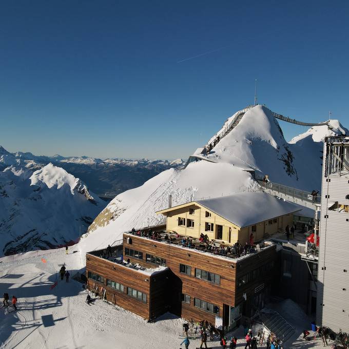 Trotz extremen Bedingungen: Neues Restaurant auf Glacier 3000 eröffnet