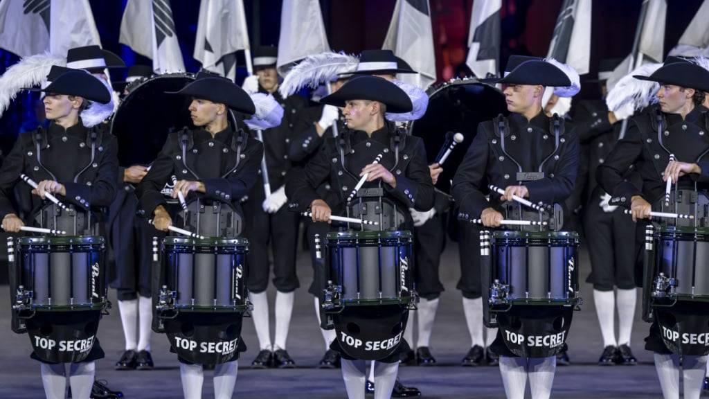 Das Top Secret Drum Corps aus der Schweiz gehörte laut den Veranstaltenden zu den Höhepunkten des Basel Tattoo. (Archivbild)