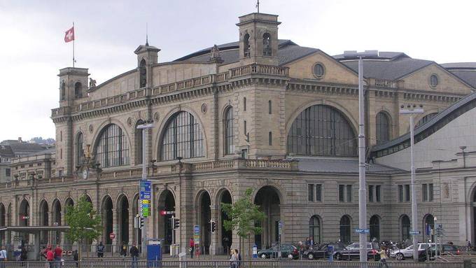 8 absurde Google-Rezensionen zum Zürcher Hauptbahnhof