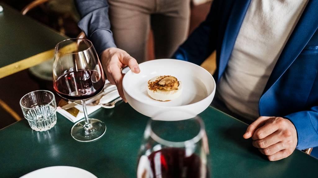 Erste Luzerner Restaurants verlangen Geld fürs Nichterscheinen