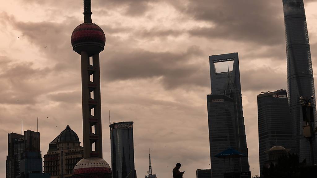 Ein Konjunkturpaket der Regierung soll der aus Pekings Sicht schwächelnden chinesischen Wirtschaft auf die Sprünge helfen. (Archivbild von Shanghai)