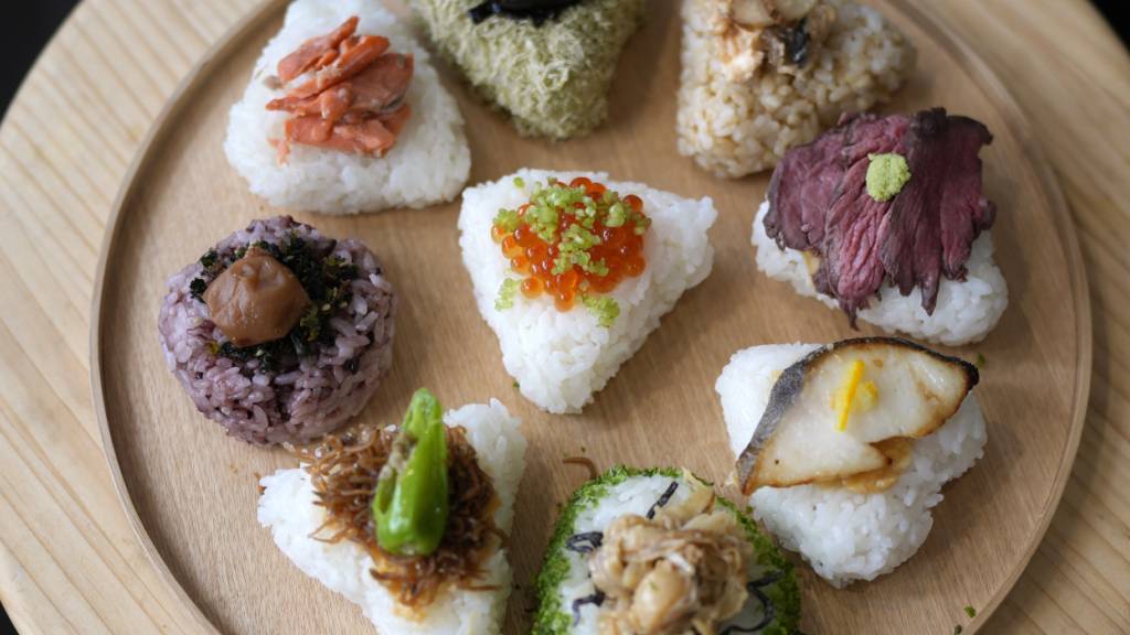 Japans Reispreise fallen erstmals seit dreieinhalb Jahren