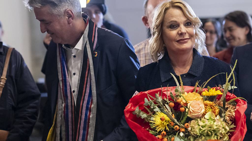 Marieke Kruit (SP) wird Berner Stadtpräsidentin. Alec von Graffenried (GFL) verzichtet auf die Stichwahl.