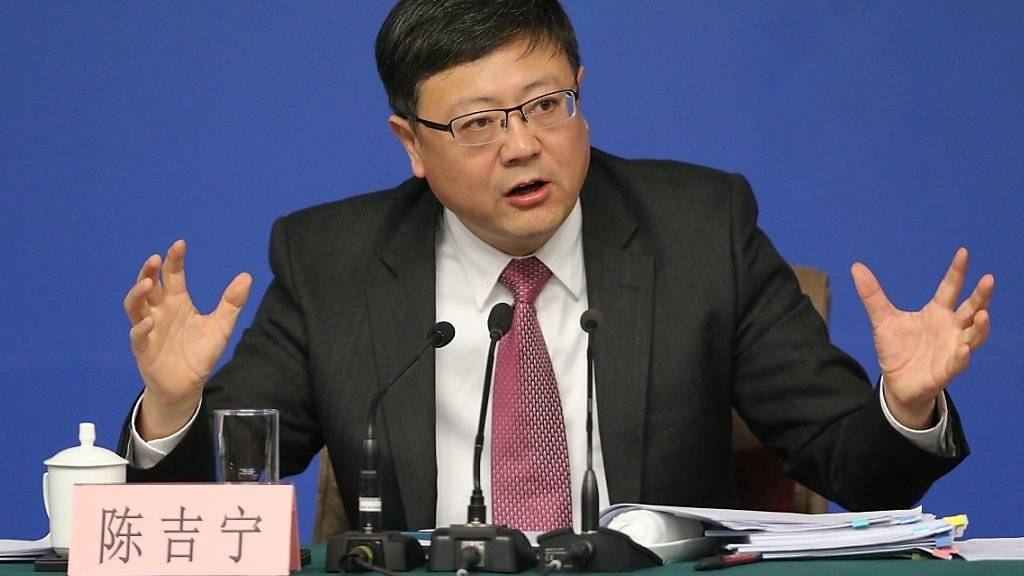 In Chinas Grossstädten ist die Konzentration von gefährlichem Feinstaub im vergangenen Jahr deutlich zurückgegangen, wie der chinesische Umweltminister Chen Jining ausführte.