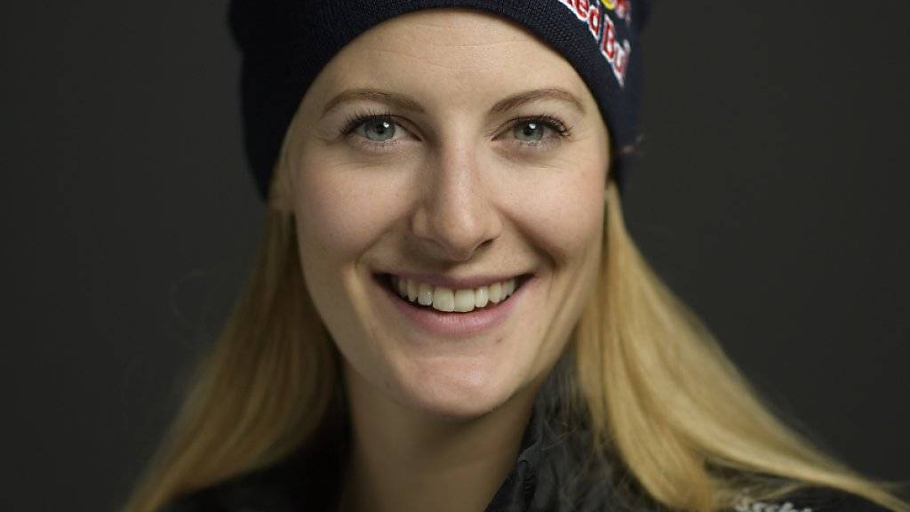 Die Schweizer Skicrosserin Fanny Smith lächelt in die Kamera