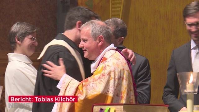 Höchster Protestant im Weihrauch