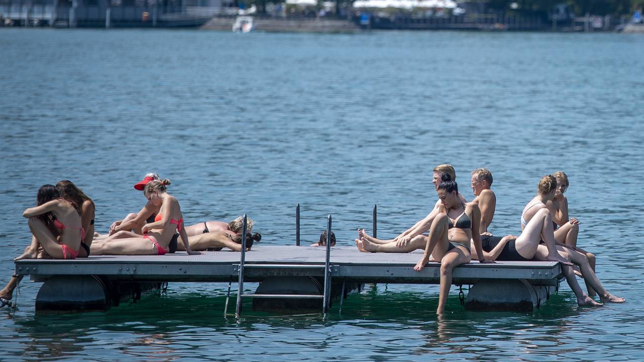 Zürich Zürichsee Floss Hitze Sommer