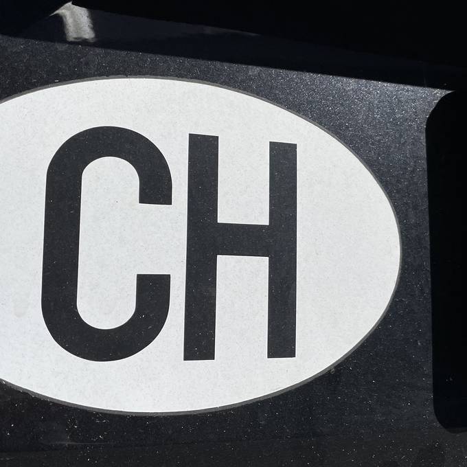 Wann brauchts am Auto einen CH-Kleber?