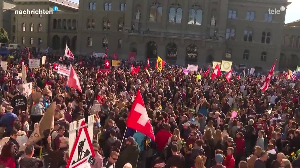 Corona-Demo in Bern durch Aktionsbündnis der Urkantone