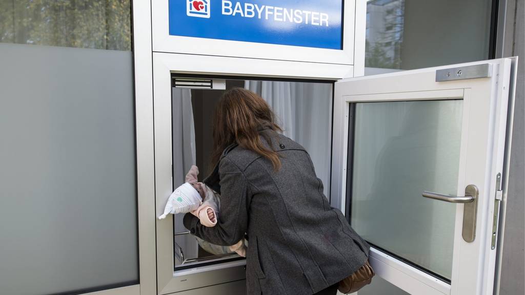 So funktioniert das Babyfenster im Spital Zollikerberg