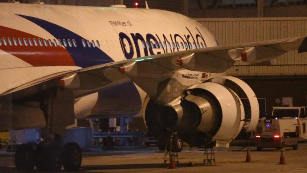 Technische Probleme mit einem Triebwerk: Ein Flugzeug der Malaysia Airlines musste unfreiwillig mitten im australischen Outback zwischenlanden. (Symbolbild)