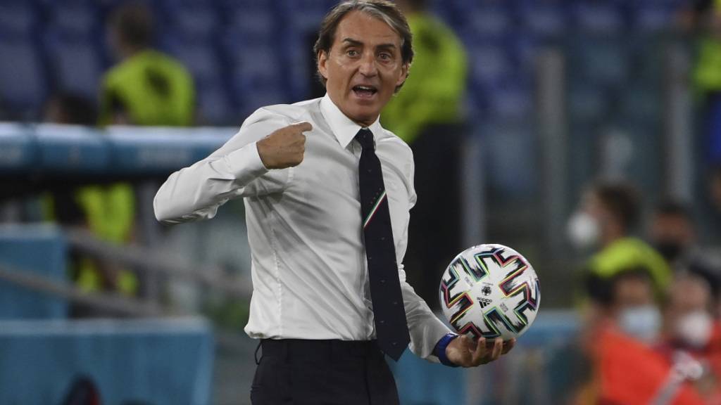 Italiens Nationalcoach Roberto Mancini wurde am Mittwoch von seinem Team gut unterhalten