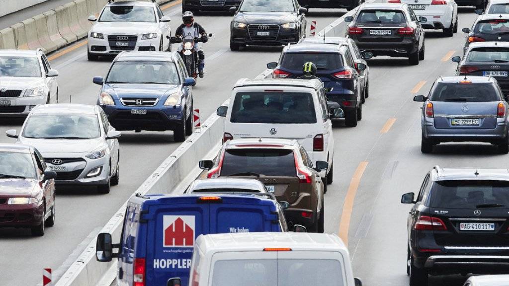 Verkehr auf Schweizer Nationalstrassen hat erneut zugenommen