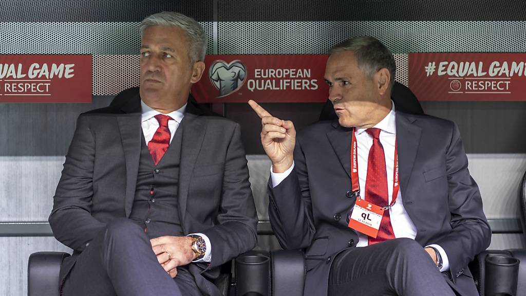 Pierluigi Tami (rechts) ist für Vladimir Petkovic ein Chef, der im Hintergrund bleibt