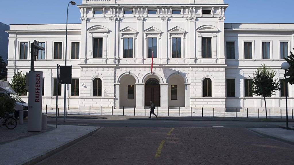 Ein ehemaliger Mitarbeiter der Bundeskriminal-Polizei muss sich vor dem Bundesstrafgericht in Bellinzona verantworten. (Archivbild)