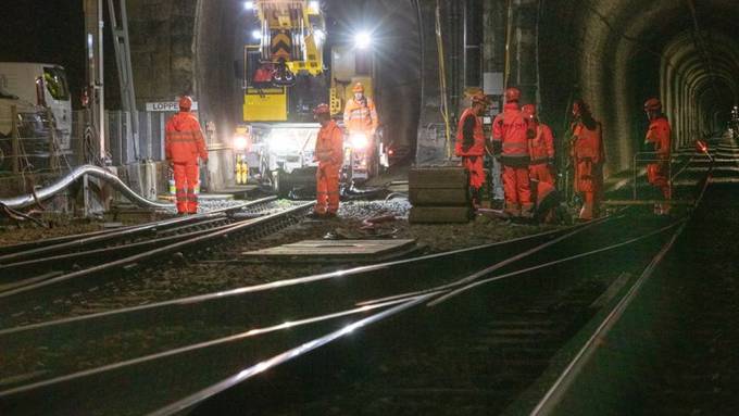 Zwischen Stansstad und Engelberg fahren wieder Züge – dank 380 Bauarbeitern