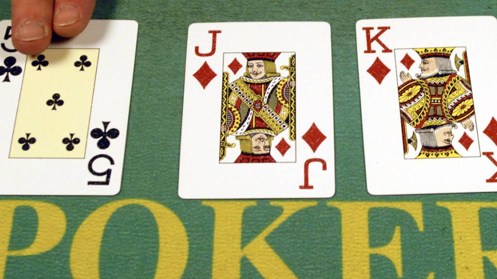 Polizei deckt bei Razzia in Bar in Dietikon illegales Geldspiel auf