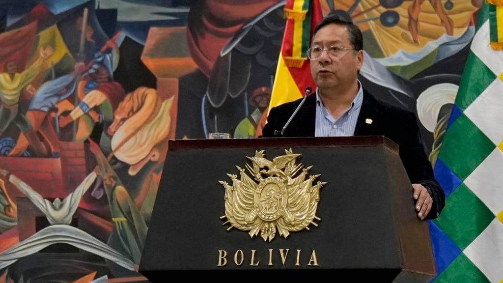 ARCHIV - Der bolivianische Präsident Luis Arce spricht während einer Pressekonferenz. Foto: Juan Karita/AP/dpa/Archiv
