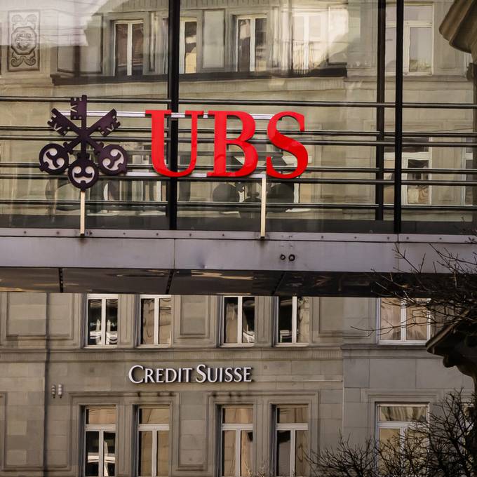 UBS will über die Hälfte der CS-Mitarbeitenden vor die Tür stellen