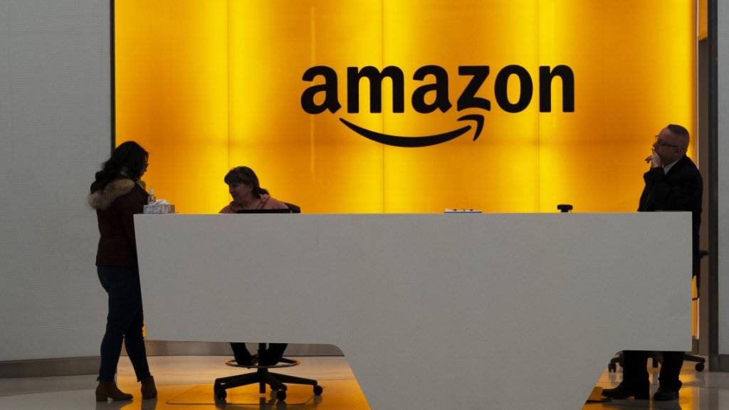 Der Internetriese Amazon setzt in Zeiten der Digitalisierung auf die Fortbildung seiner US-Mitarbeitenden. Amazon nimmt dafür rund 700 Millionen Dollar in die Hand.(Archivbild)