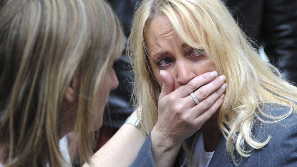 Trauer in Manchester nach dem Selbstmordanschlag auf ahnungslose junge Konzertbesucher. US-Präsident Donald Trump nannte die Terrorverantwortlichen «bösartige Verlierer». Die Terrormiliz Islamischer Staat beeilte sich, das Blutbad für sich zu reklamieren.