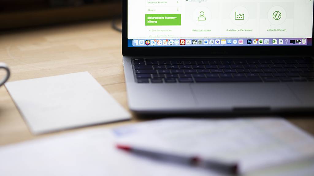 Eine digitale Steuererklärung. (Symbolbild)