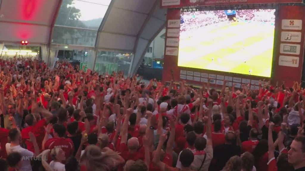 Emotionen pur: 2500 Fussball-Fans haben beim Public Viewing in Solothurn mitgefiebert