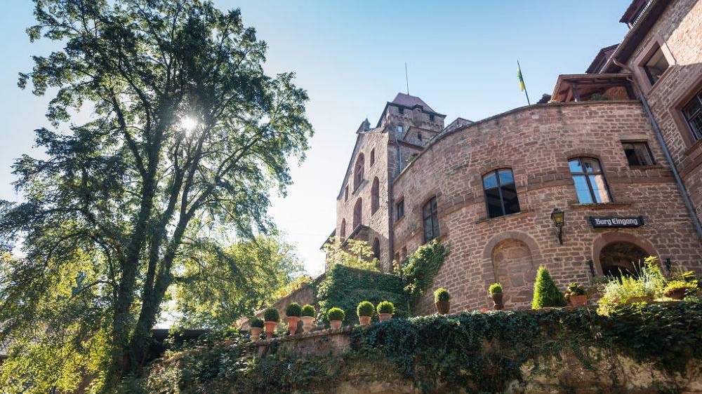 Die Burg Berwartstein in Erlenbach bei Dahn