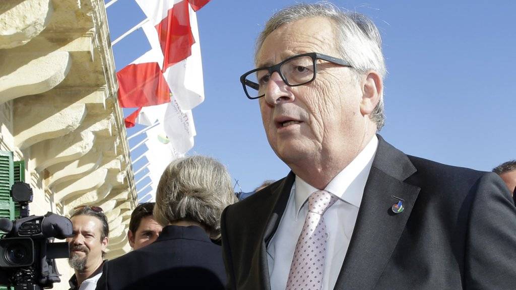EU-Kommissionschef Jean-Claude Juncker muss einen Tag länger als geplant in der Türkei bleiben. Wegen Sicherheitsbedenken wurde der Abflug verschoben. (Archivbild)