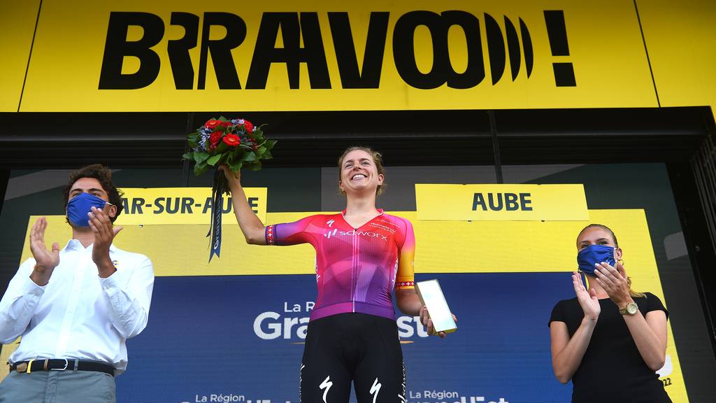 Marlen Reusser gewinnt 4. Etappe der Tour de France Femme