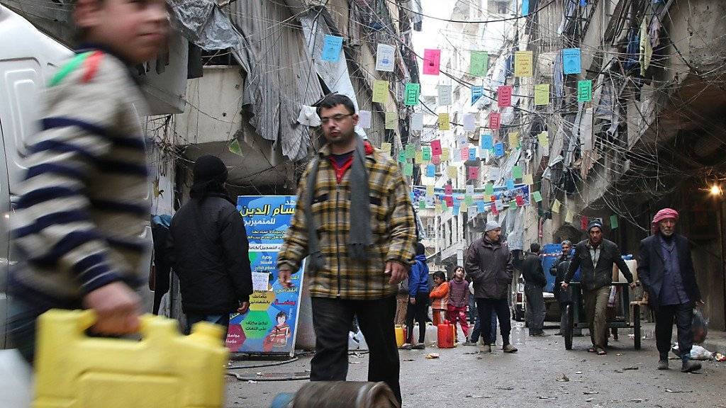 Aufatmen in Aleppo: Die Waffenruhe im Bürgerkriegsland Syrien hat den ersten Tag relativ unbeschadet überstanden. (Archiv)