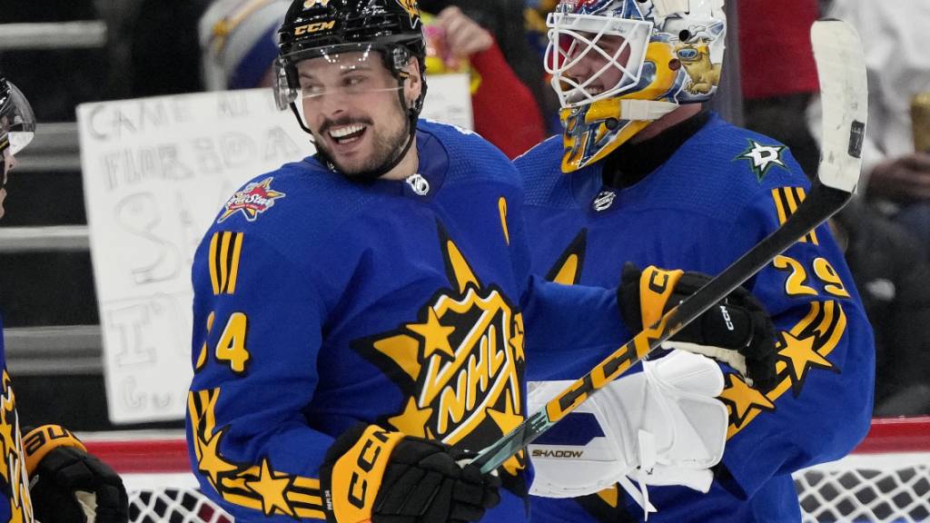 Auston Matthews (links) traf im Final zweimal