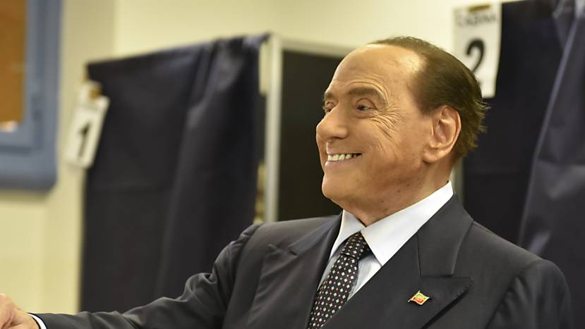 Silvio Berlusconi, ehemaliger Ministerpräsident von Italien schafft den Sprung ins Parlament