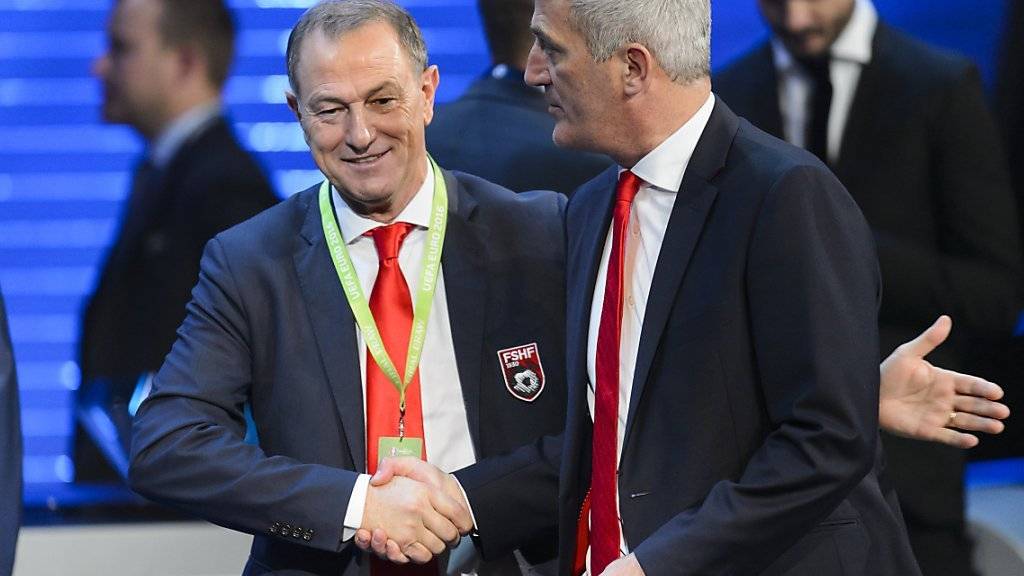 Kontrahenten am 11. Juni: Albaniens Nationaltrainer Gianni De Biasi (links) und Nati-Coach Vladimir Petkovic