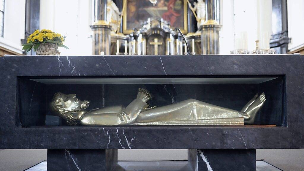 Der Bruder-Klaus-Altar in Sachseln OW: Nidwalden verzichtet dieses Jahr auf seine traditionellen Wallfahrten zum Grab von Bruder Klaus sowie nach Einsiedeln SZ. (Archivaufnahme)