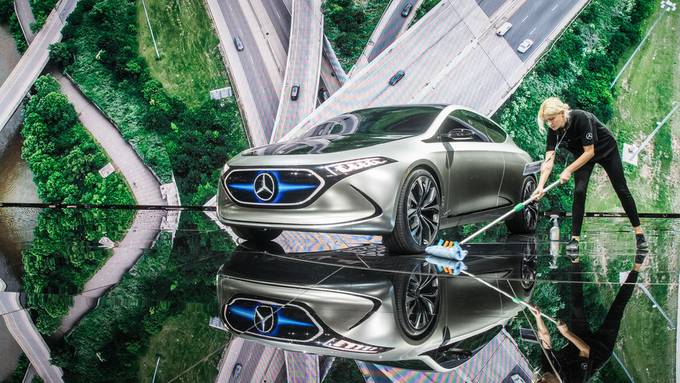 Daimler erwägt zügigen Abschied vom Verbrennungsmotor