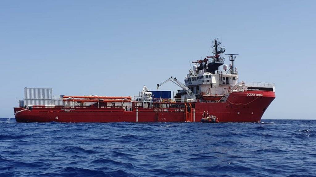 Das Rettungsschiff «Ocean Viking» war während zwei Wochen auf dem Mittelmeer blockiert. Nun nimmt Malta die 356 Flüchtlinge an Bord vorübergehend auf. (Archivbild)
