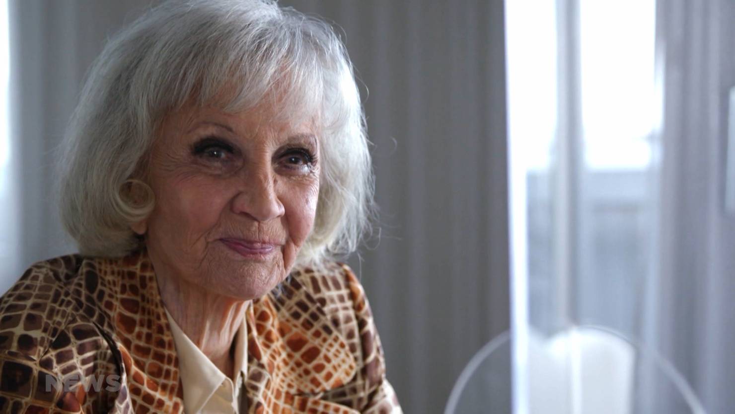 Die 91 Jährige Berner Schauspielikone Lilo Pulver Wird Für Ihre Karriere Geehrt Telebaern