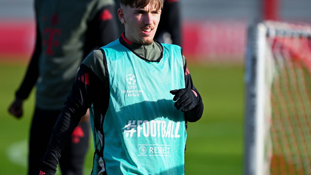 Lennart Karl (18) von Bayern München in Deutschland für das Länderspiel in Basel gegen die Schweiz aufgeboten