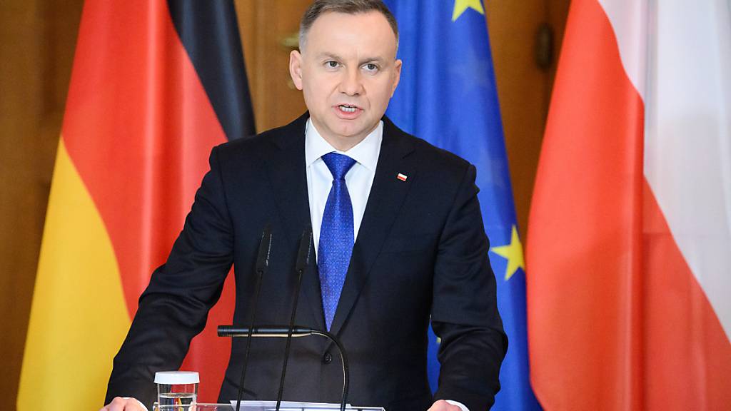 FILED - Der polnische Präsident Andrzej Duda spricht bei einer Veranstaltung in Berlin. Photo: Bernd von Jutrczenka/dpa