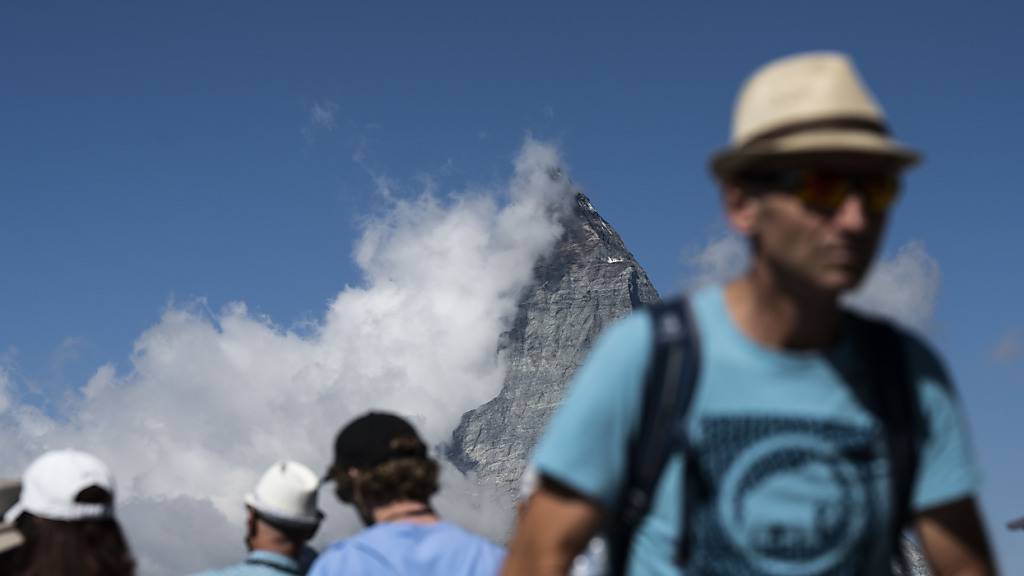 Schweizer Hotellerie zählte im Juni mehr Gäste