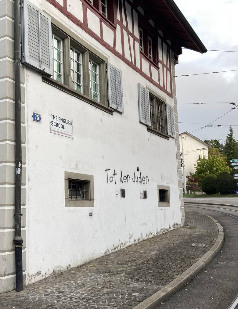 Die Jüdische Gemeinschaft ist verunsichert. Antisemitische Schmiererei in Zürich, Oktober 2023.