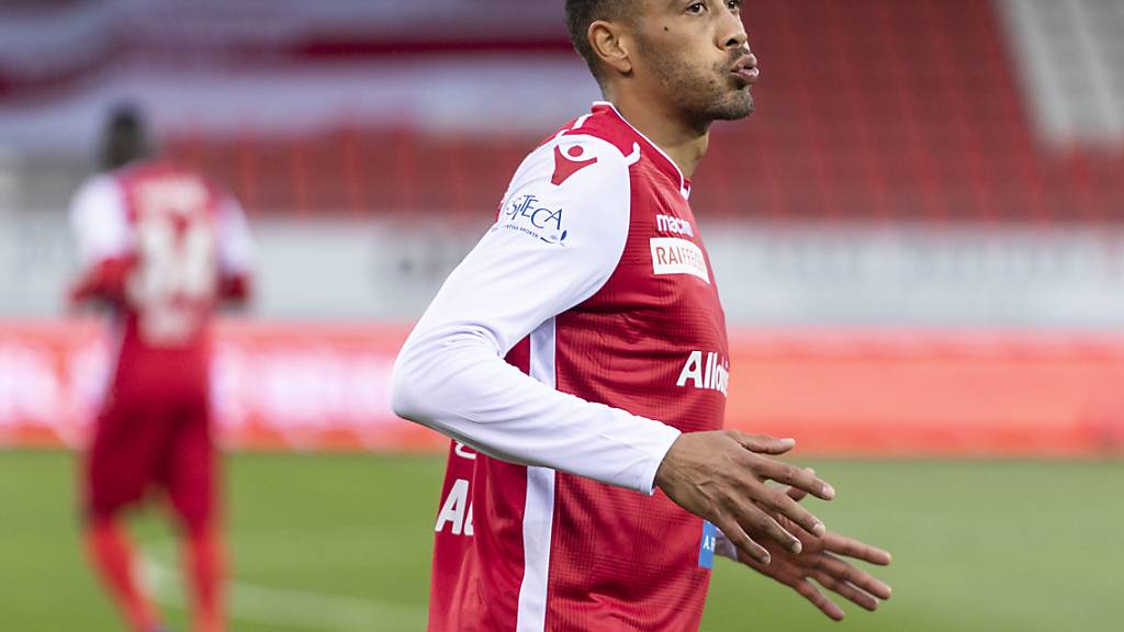 Guillaume Hoarau spielt auch in der kommenden Saison für den FC Sion