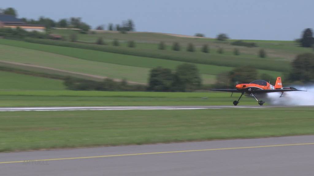 Flieger-Chilbi Bleienbach: PC-7–Team bringt Publikum zum Staunen